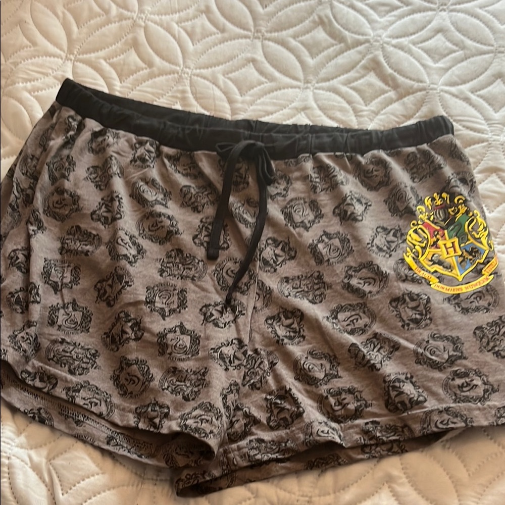 Harry Potter Gray and Black Athletic Shorts with Stylish Pattern